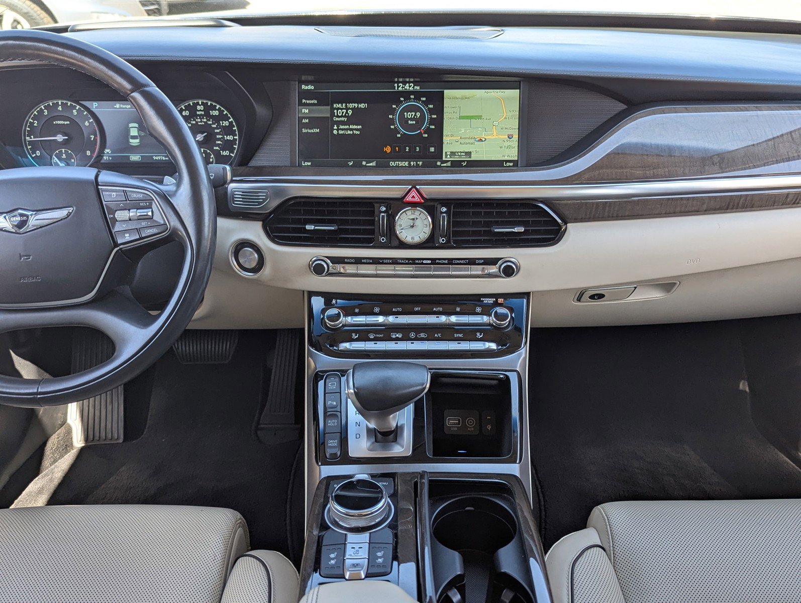 Used 2018 Genesis G90 3.3T Premium image 16