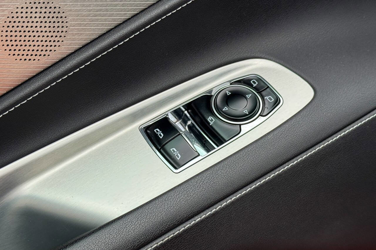 Used 2023 Chevrolet Corvette Stingray Preferred Cpe w/ Z51 Performance Package RWD image 29