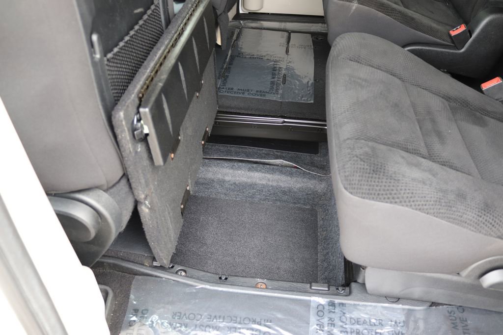 Used 2019 Dodge Grand Caravan SE image 22