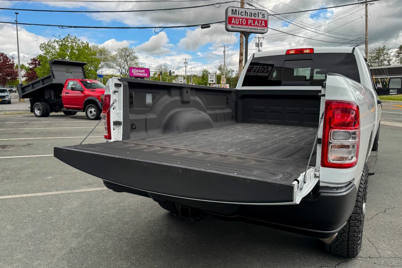 Used 2024 RAM 3500 Tradesman w/ Bed Utility Group AWD/4WD image 18