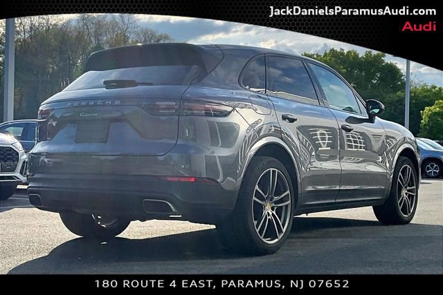 Used 2021 Porsche Cayenne AWD/4WD image 2
