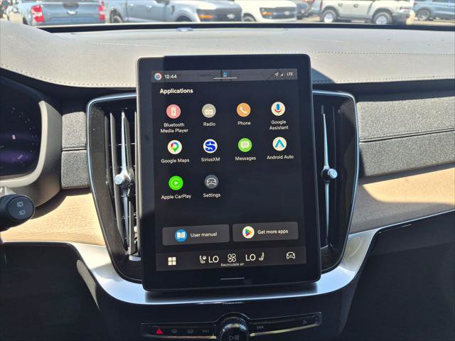 New 2026 Volvo XC90 B5 Core AWD/4WD image 8