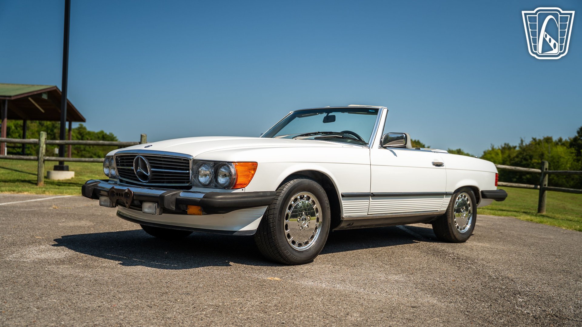 Used 1987 Mercedes-Benz 560 SL image 6