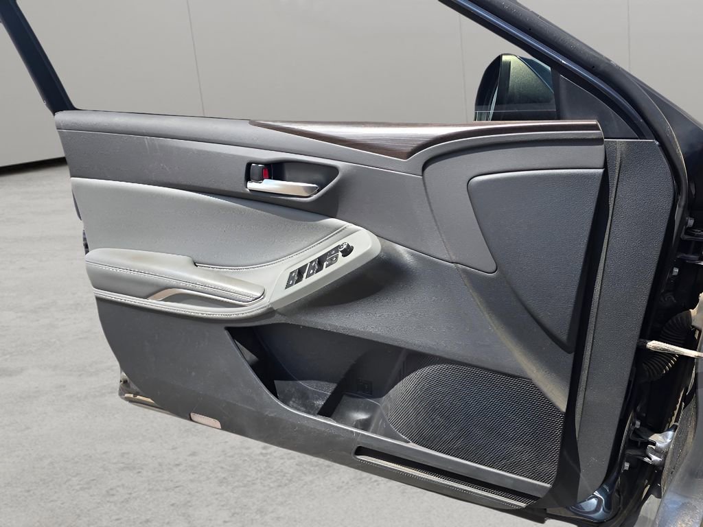 Used 2019 Toyota Avalon XLE w/ Carpet Mat Package FWD image 14