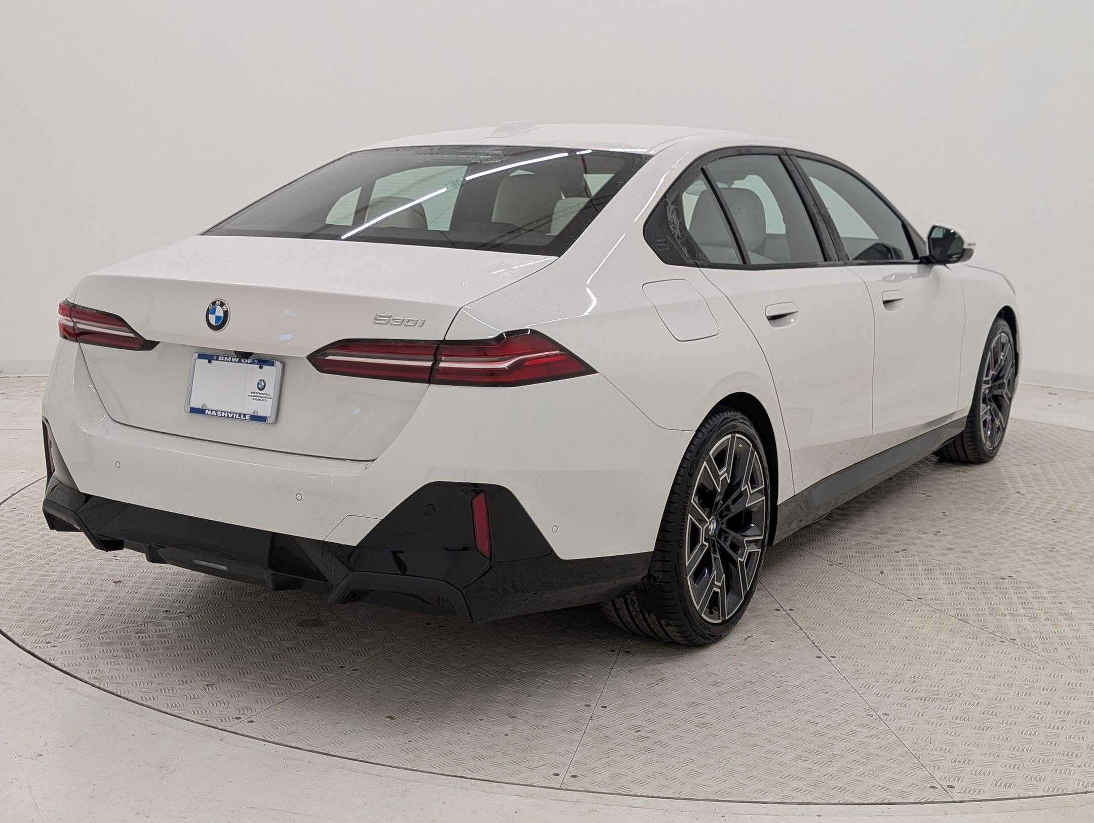 New 2026 BMW 530i w/ M Sport Package RWD image 9