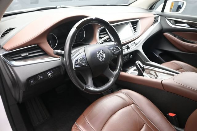 Used 2019 Buick Enclave Avenir w/ Avenir Technology Package AWD/4WD image 9