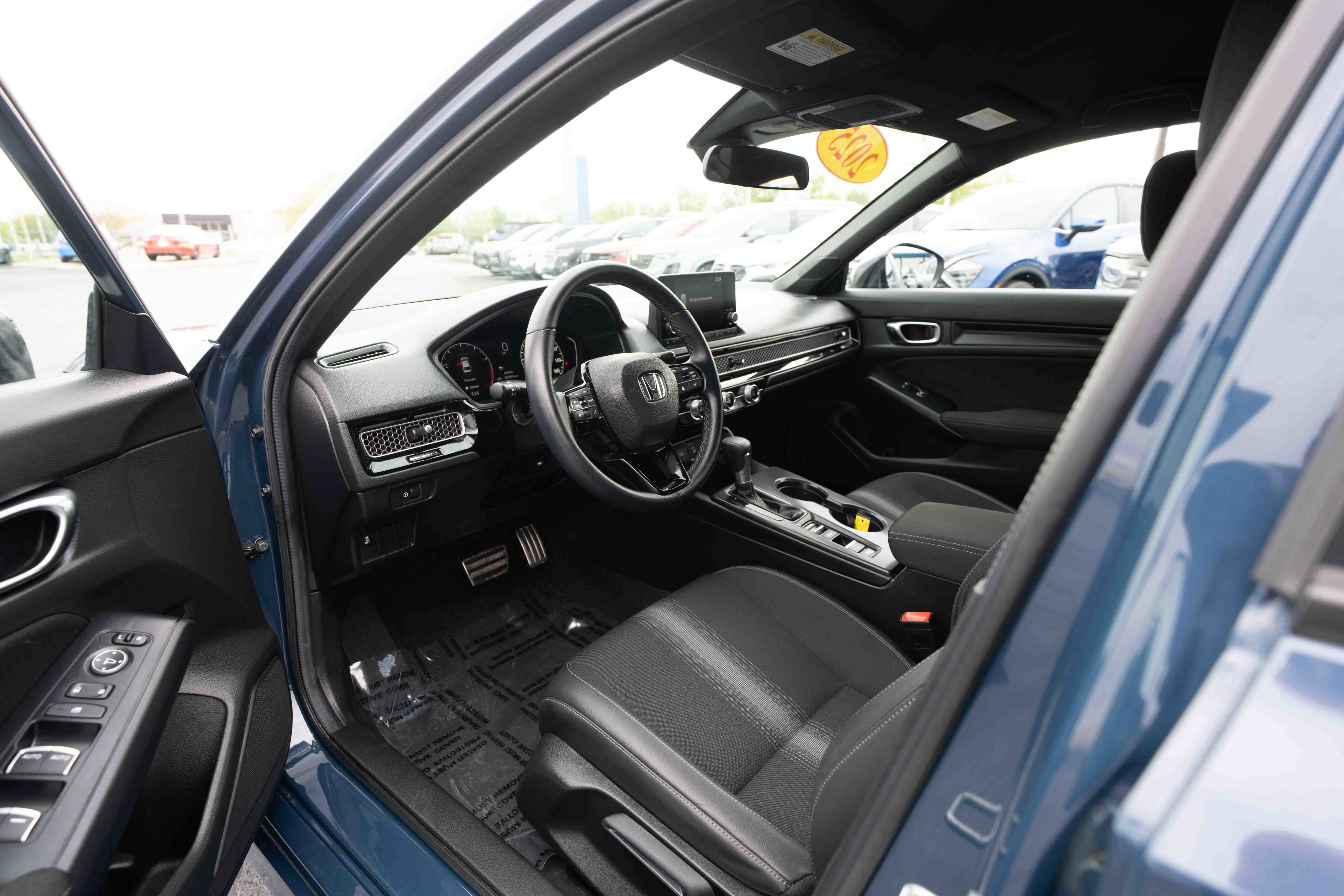 Used 2025 Honda Civic Sport image 8