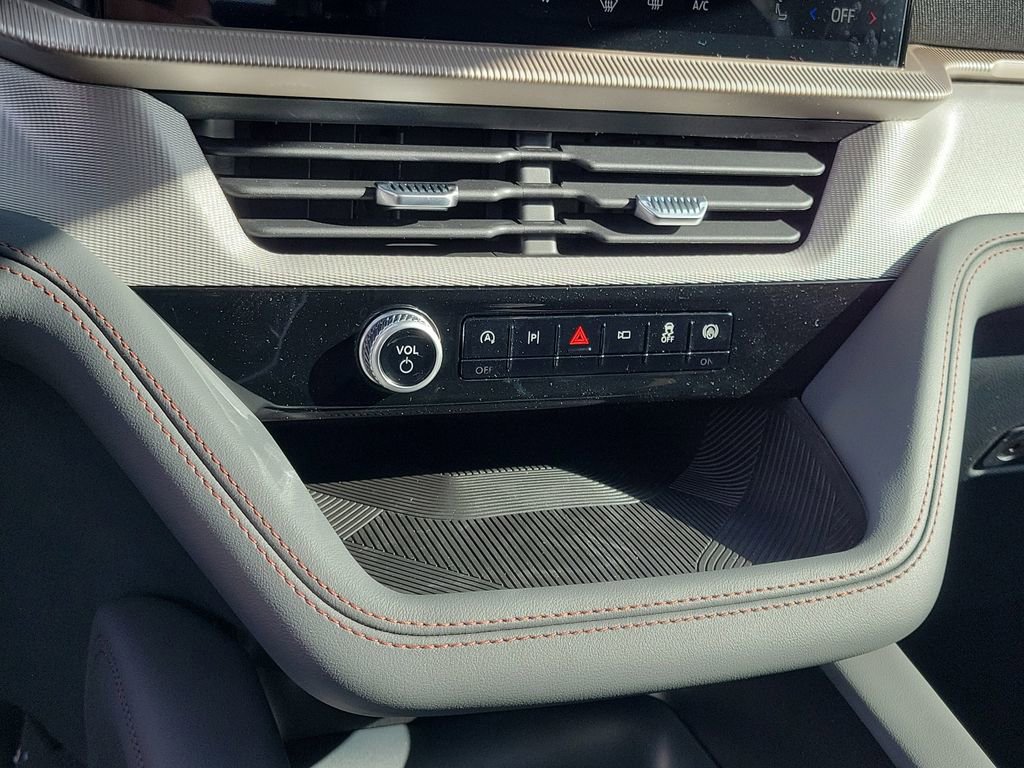 New 2026 Ford Explorer Active image 28