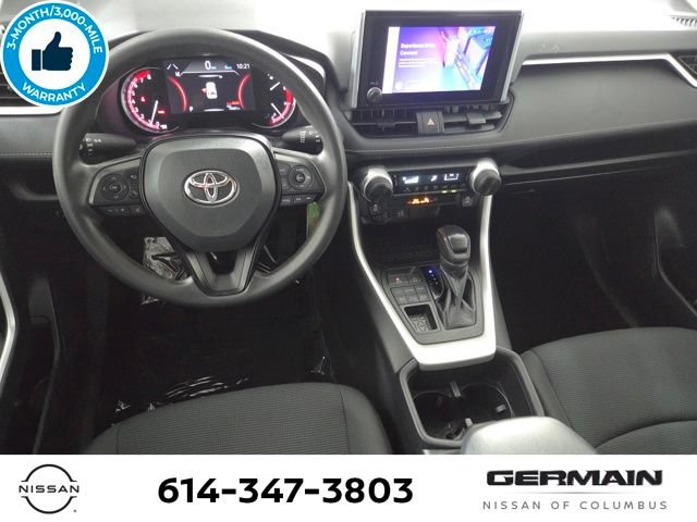 Used 2023 Toyota RAV4 LE AWD/4WD image 17