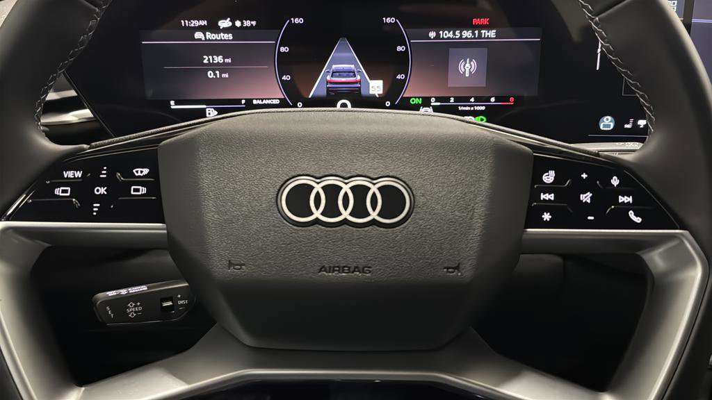 Used 2025 Audi Q5 Premium Plus w/ Premium Plus AWD/4WD image 16