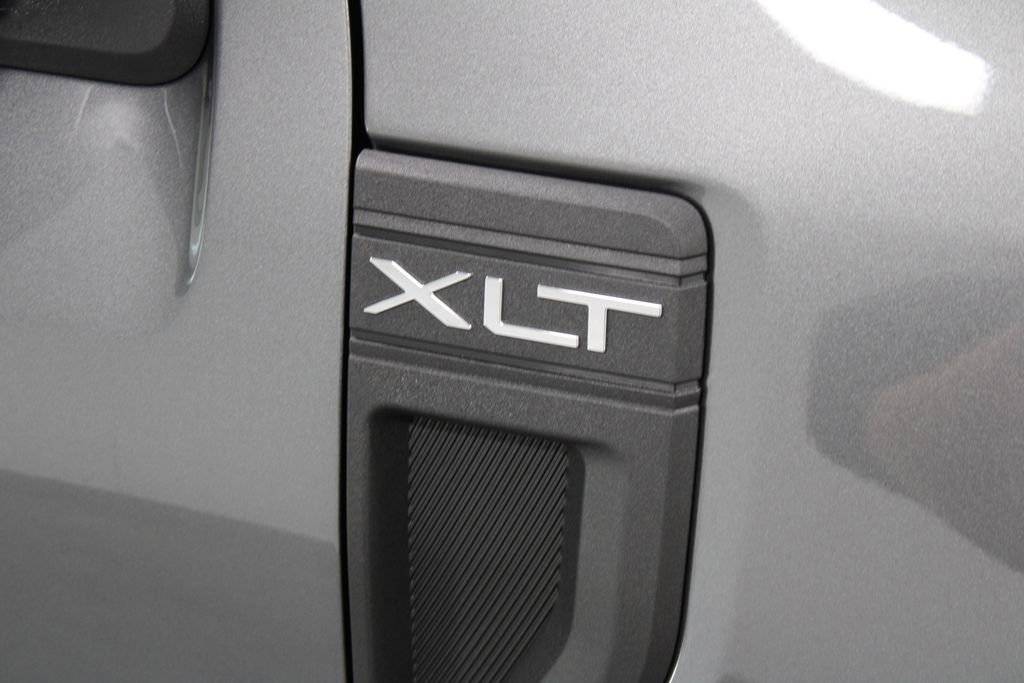 New 2025 Ford Maverick XLT w/ XLT Luxury Package image 11