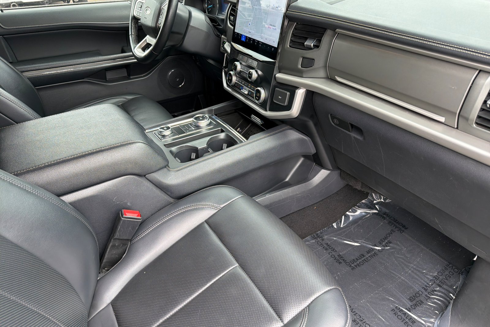 Used 2024 Ford Expedition XLT AWD/4WD image 15