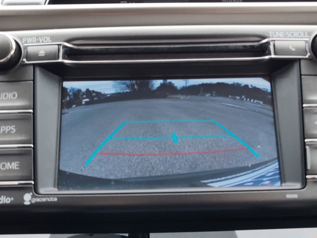 Used 2015 Toyota RAV4 Limited image 23