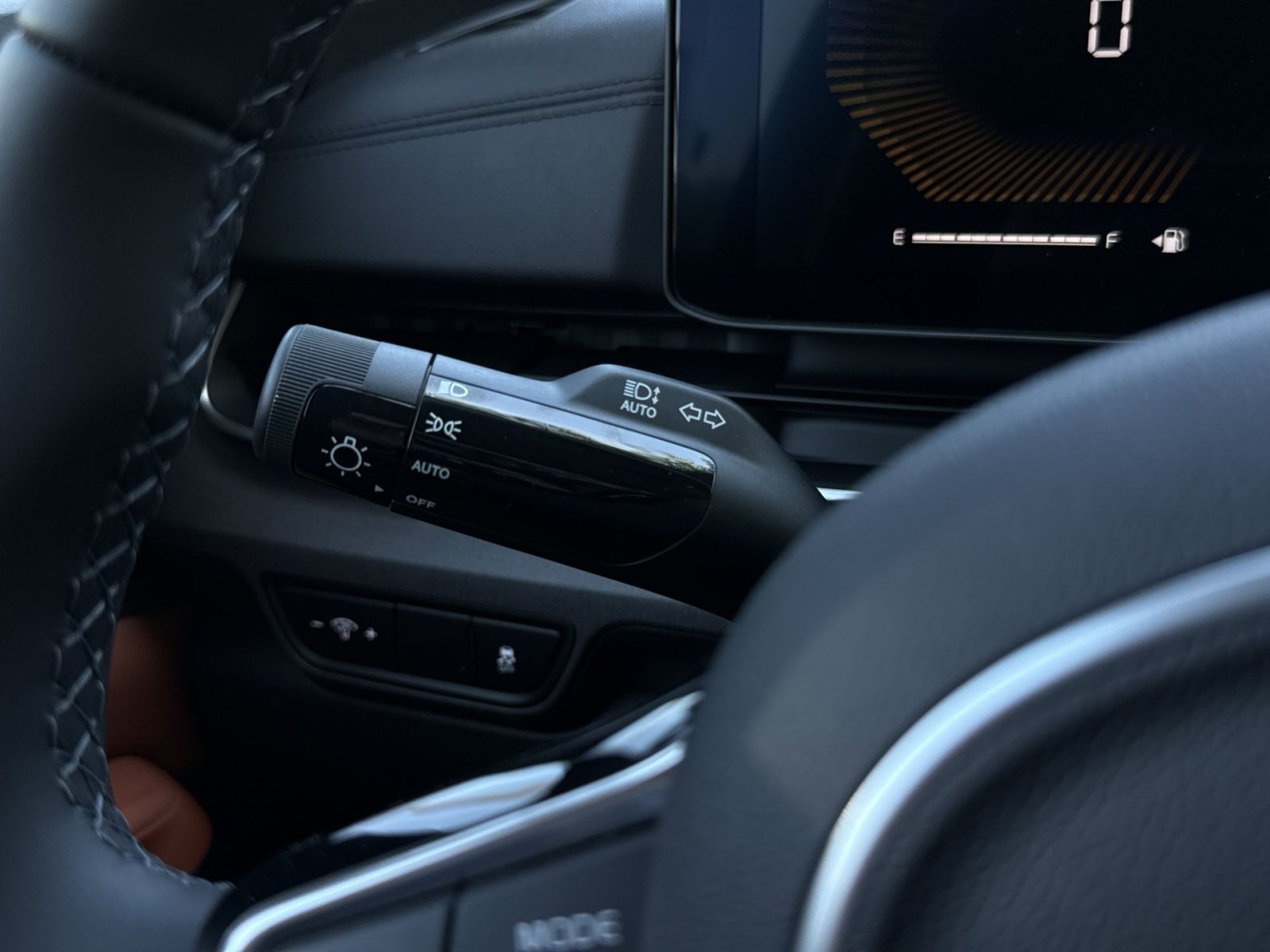 New 2026 Kia Carnival EX FWD image 34