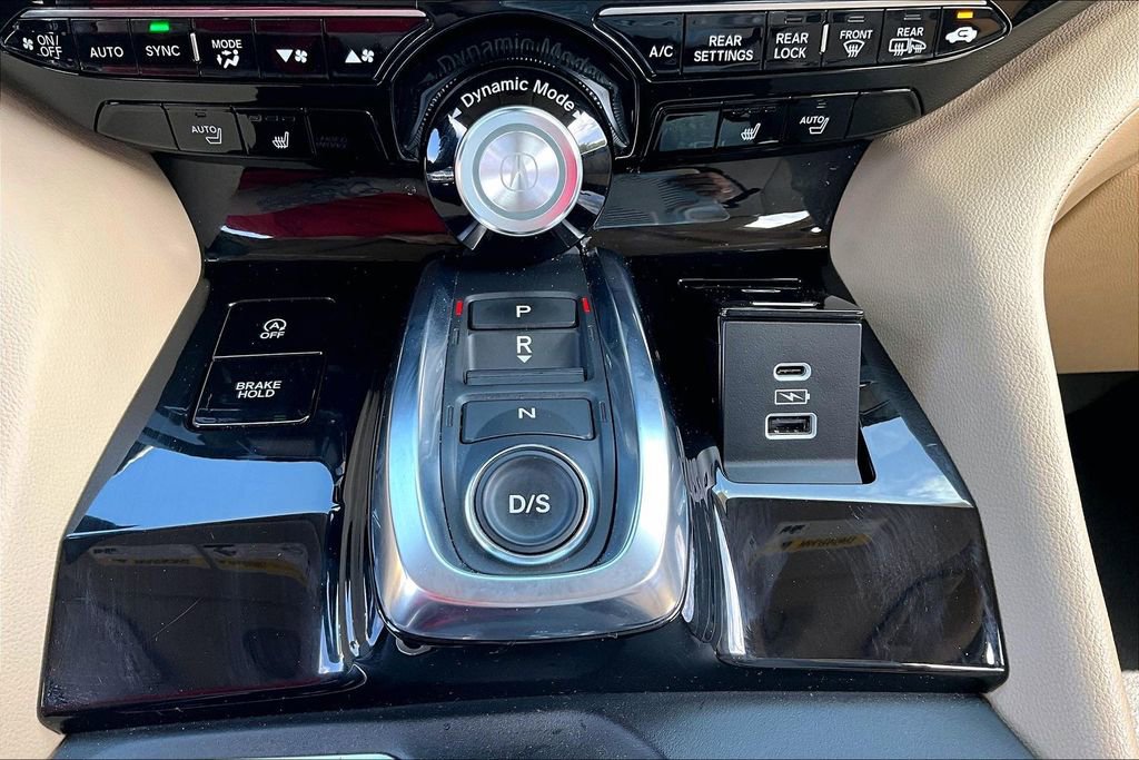 Used 2022 Acura MDX FWD image 16