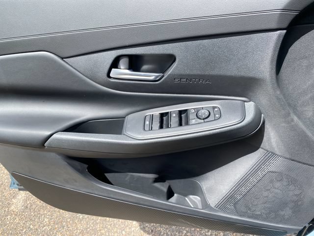 New 2027 Nissan Sentra SV FWD image 13