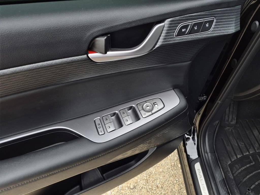 Used 2023 Hyundai Palisade Limited image 14