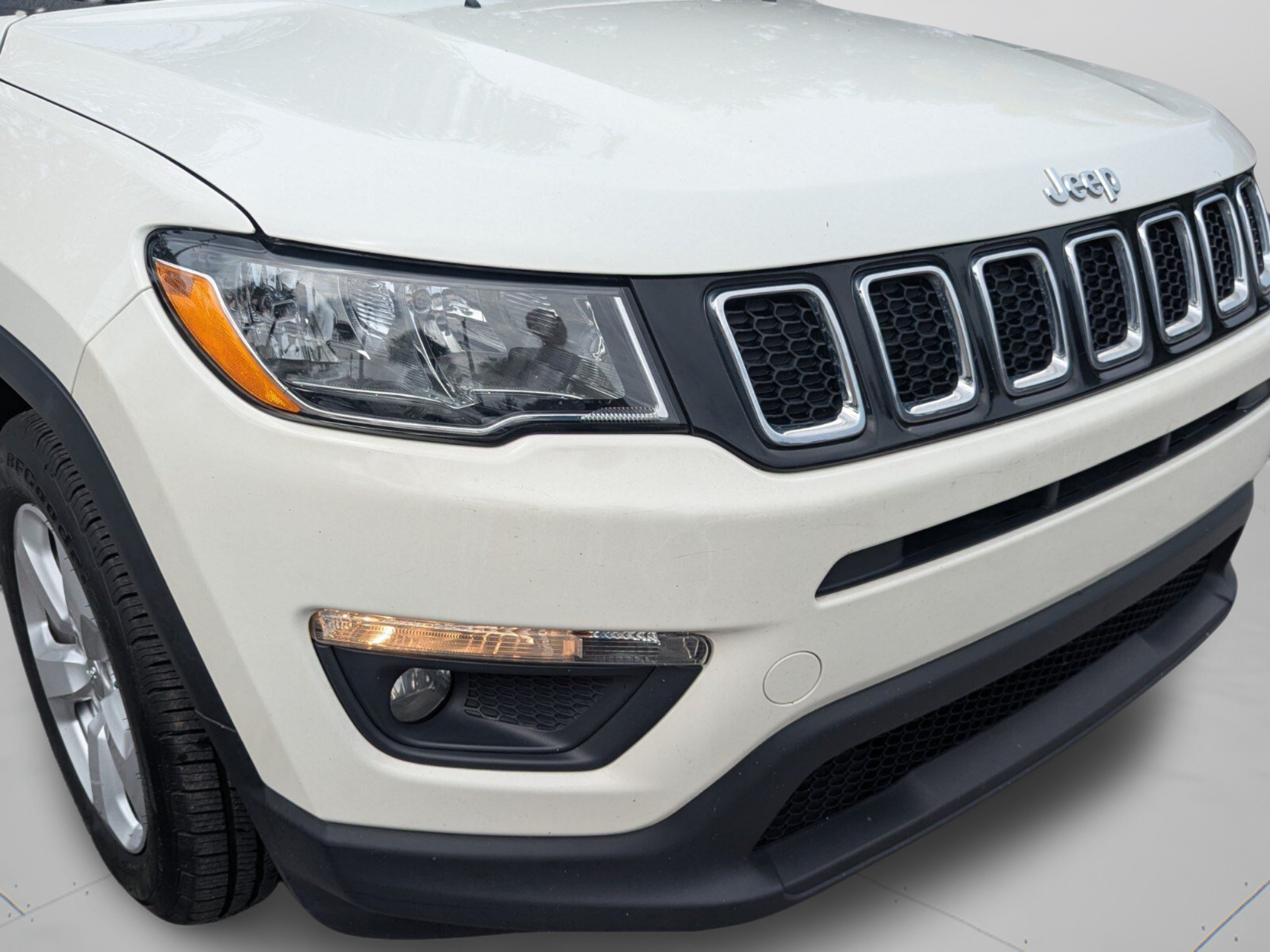 Used 2021 Jeep Compass Latitude w/ Sun and Sound Group FWD image 49