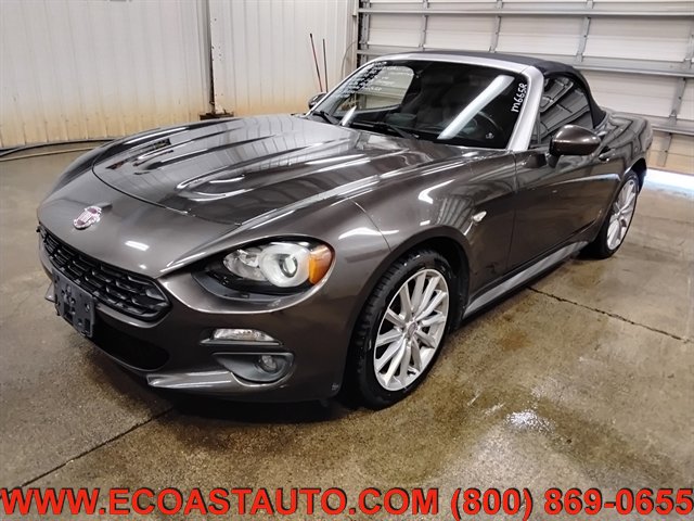 Used 2017 FIAT 124 Spider Lusso RWD image 4
