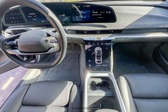 Used 2025 Lucid Air Grand Touring image 28