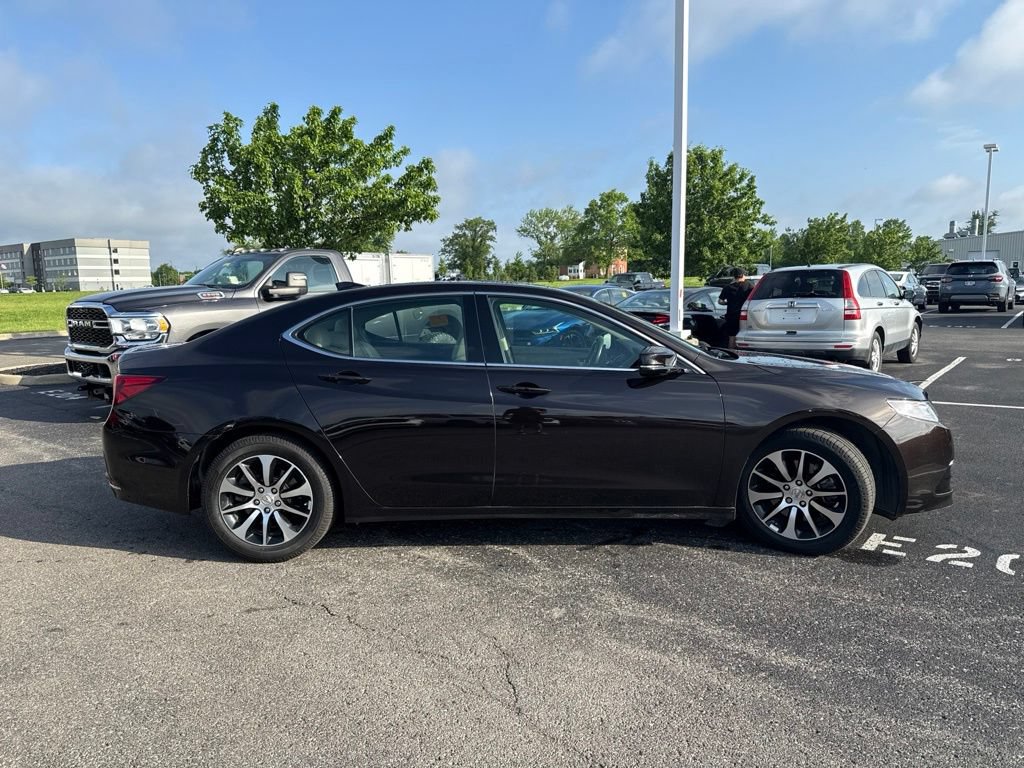 Used 2017 Acura TLX w/ Technology Package FWD image 8