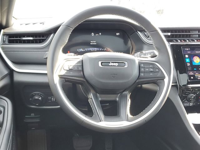 New 2025 Jeep Grand Cherokee Altitude image 8