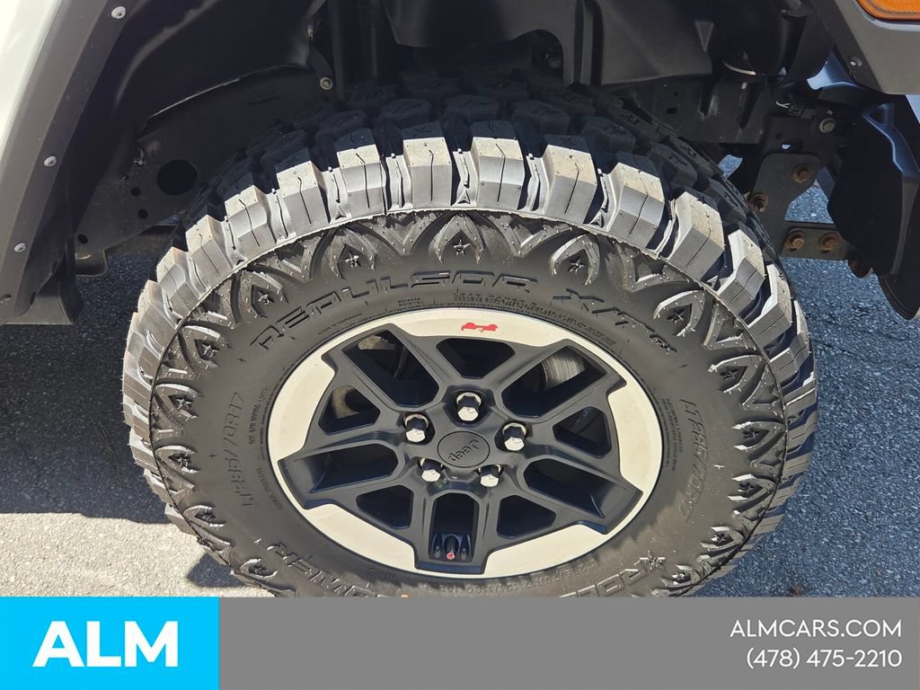 Used 2022 Jeep Wrangler Unlimited Rubicon w/ Cold Weather Group AWD/4WD image 19