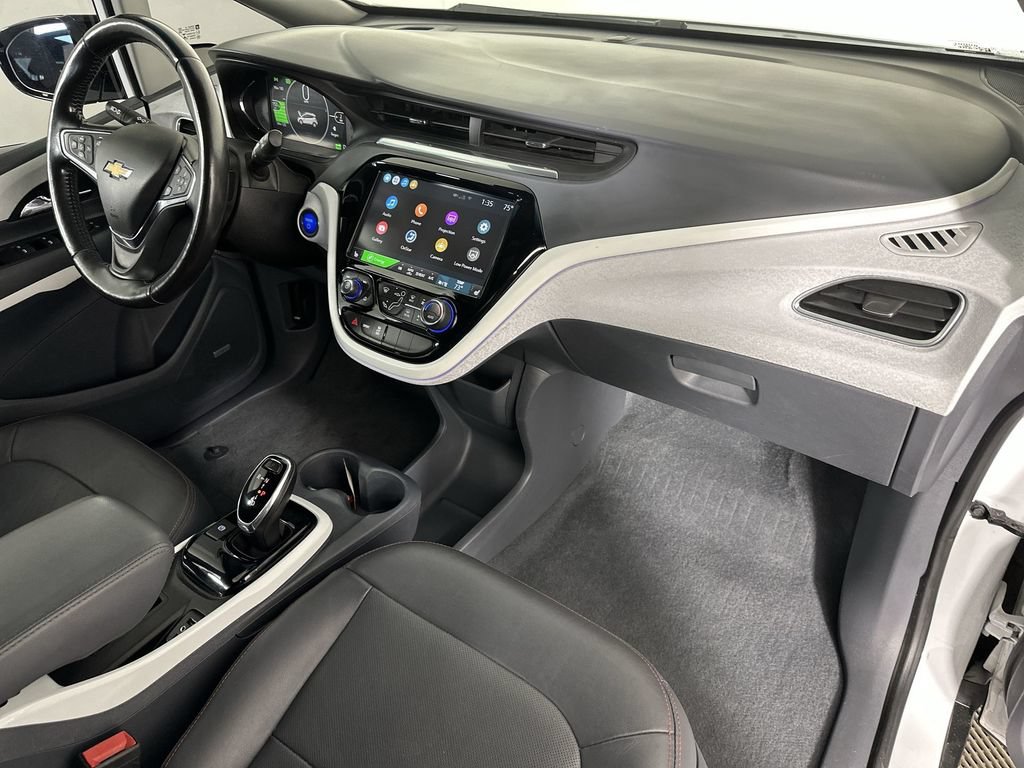 Used 2020 Chevrolet Bolt Premier w/ Infotainment Package FWD image 30