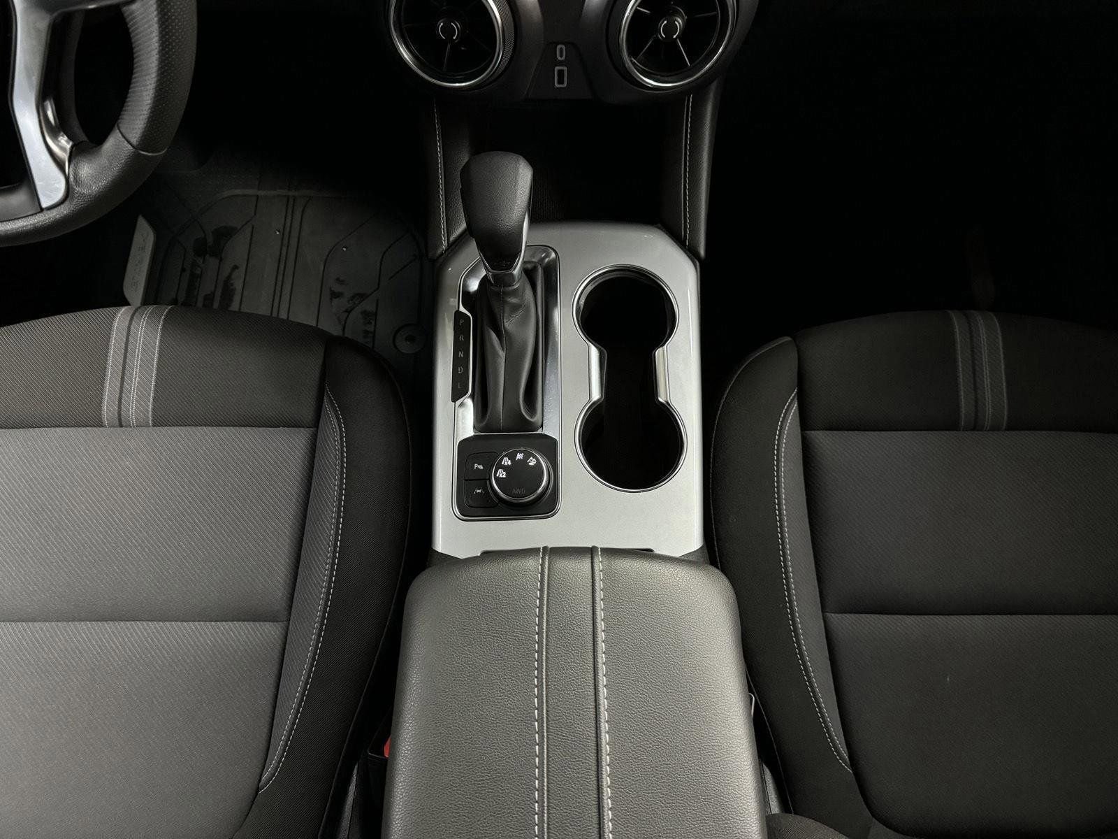 Used 2025 Chevrolet Blazer LT w/ Driver Confidence Package image 21