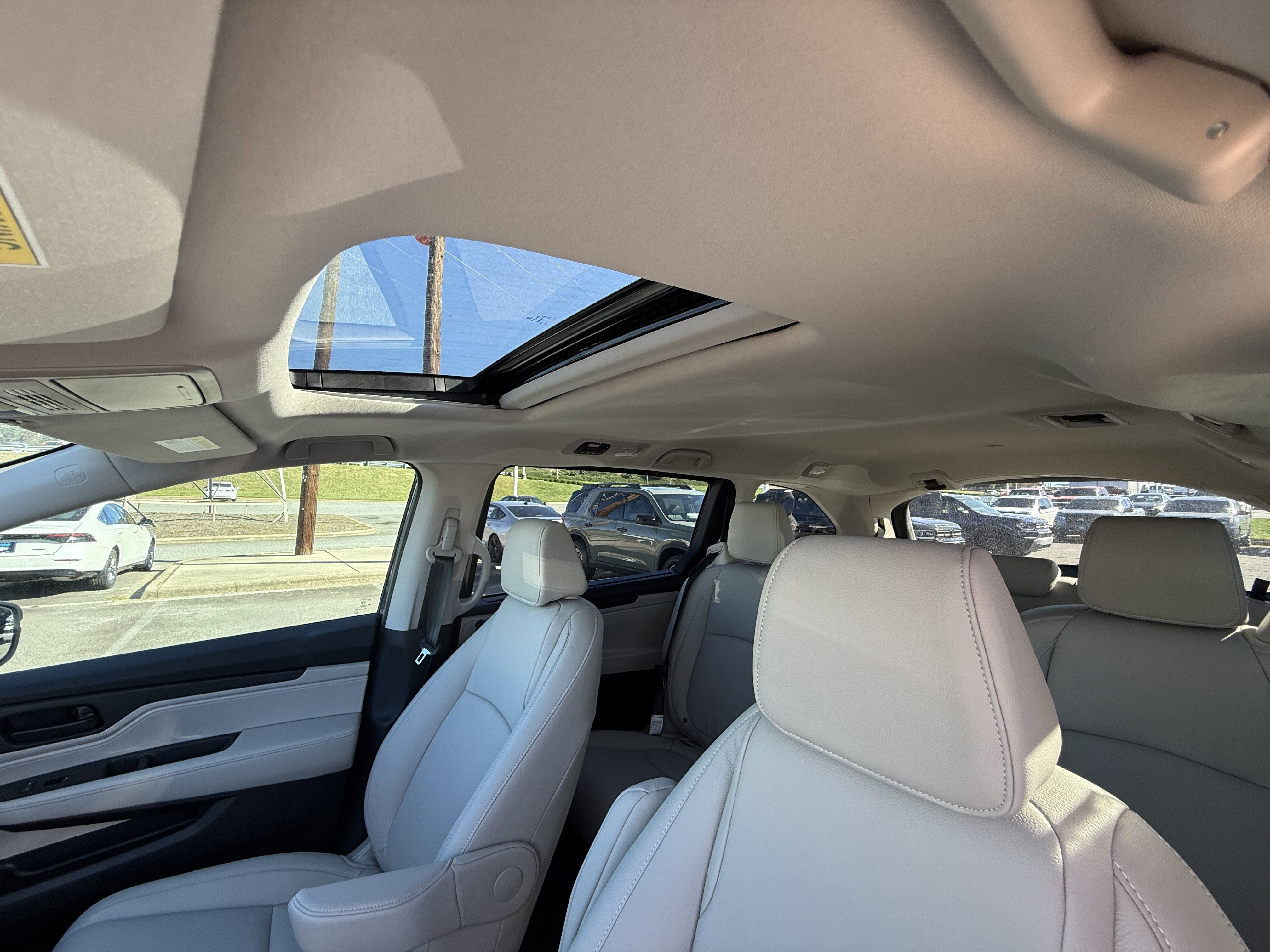New 2026 Honda Odyssey EX-L image 25