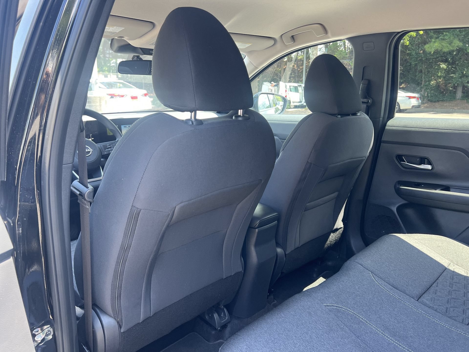 Used 2025 Nissan Kicks SV FWD image 18