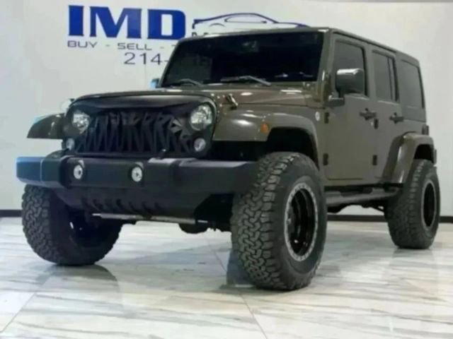 Used 2015 Jeep Wrangler Unlimited Sahara w/ Max Tow Package image 40