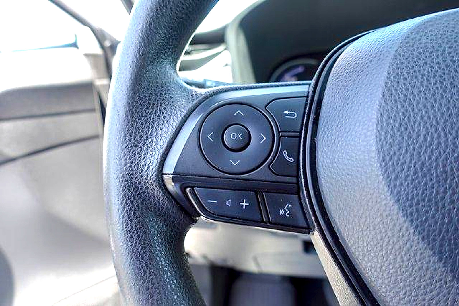 Certified 2024 Toyota RAV4 LE AWD/4WD image 13
