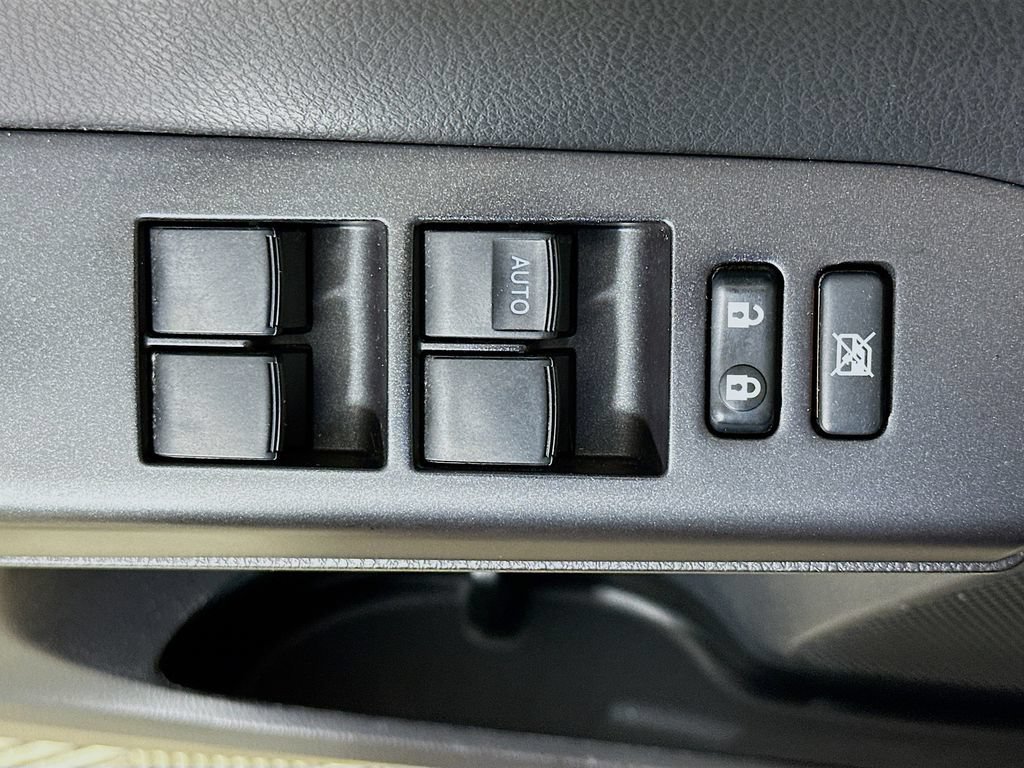 Used 2016 Toyota RAV4 XLE FWD image 20