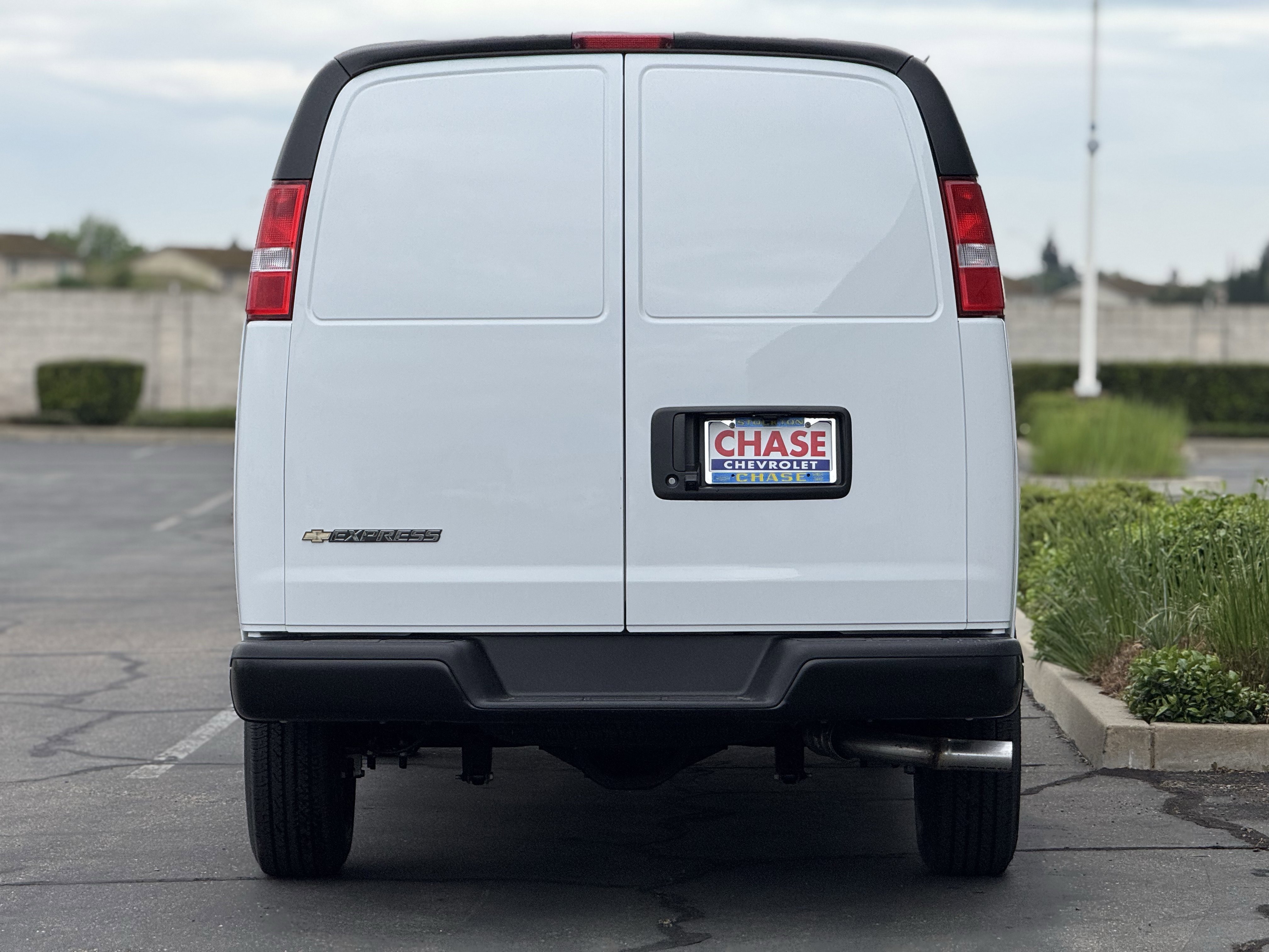 New 2026 Chevrolet Express 2500 w/ Driver Convenience Package image 6