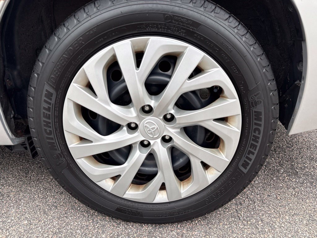 Used 2017 Toyota Corolla L FWD image 20