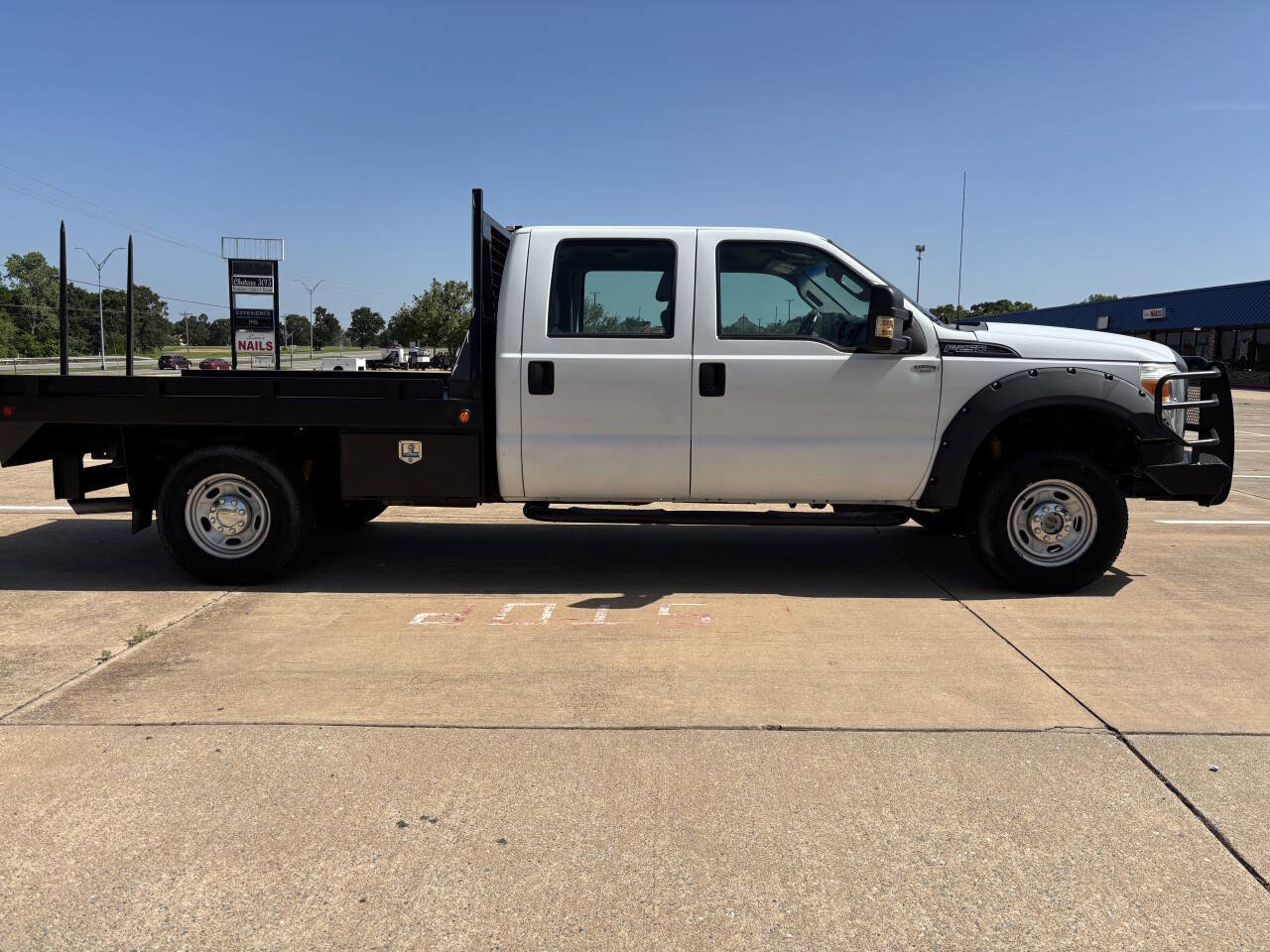 Used 2014 Ford F250 XL w/ Power Equipment Group AWD/4WD image 1