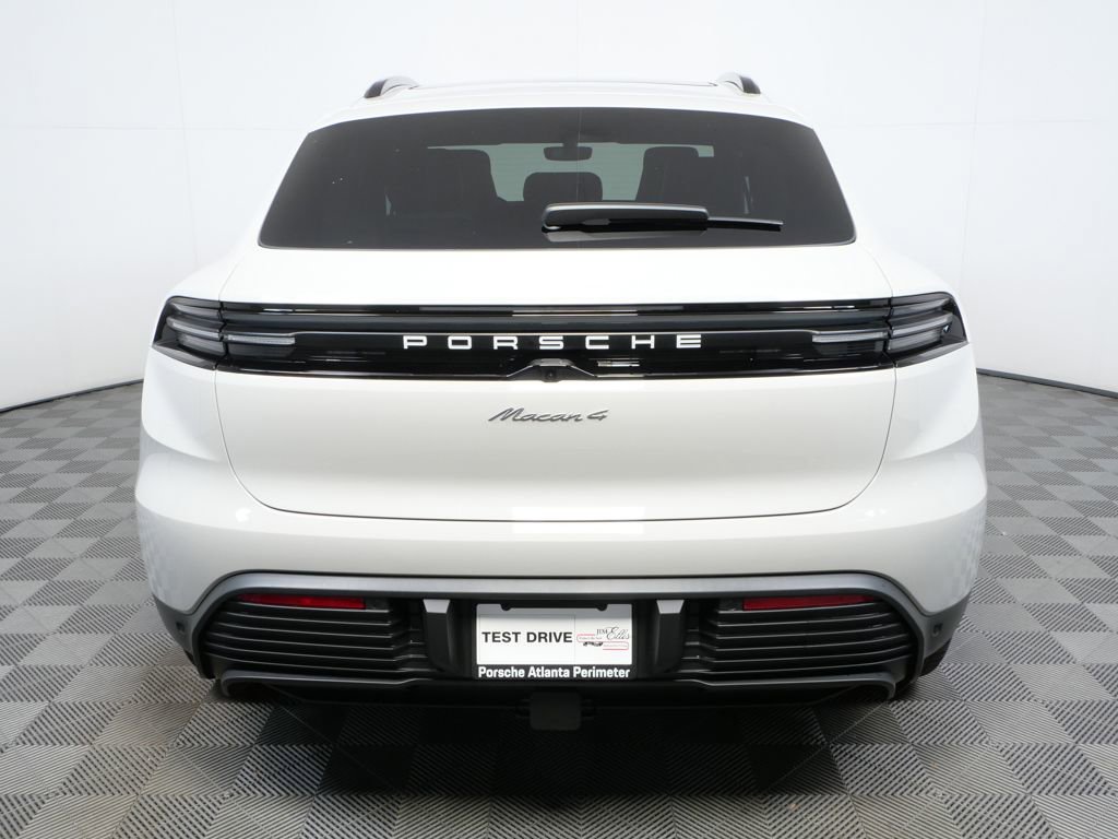 New 2026 Porsche Macan 4 Electric image 26