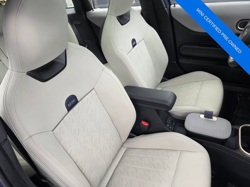 Used 2025 MINI Cooper S FWD image 30