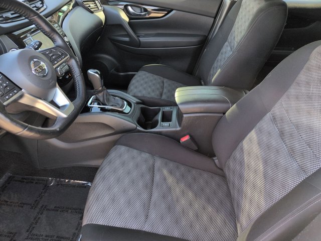 Used 2021 Nissan Rogue Sport SV image 15