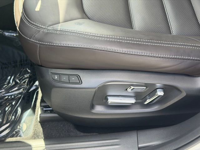 Used 2025 MAZDA CX-5 Signature image 21