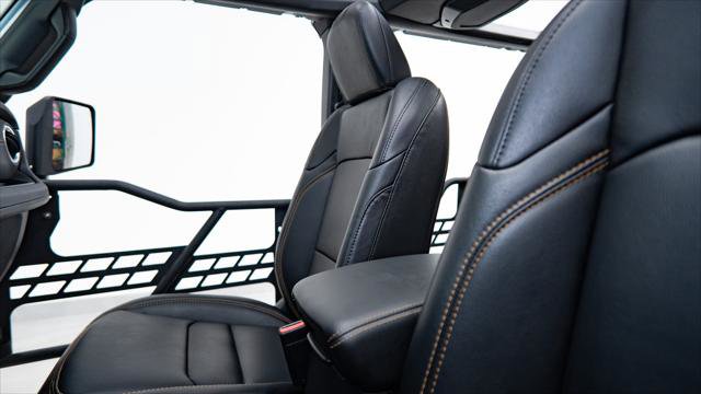 Used 2024 Jeep Wrangler Unlimited Sahara image 18