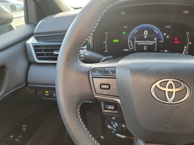 Used 2026 Toyota Camry Hybrid w/ Multimedia Upgrade Package FWD image 15