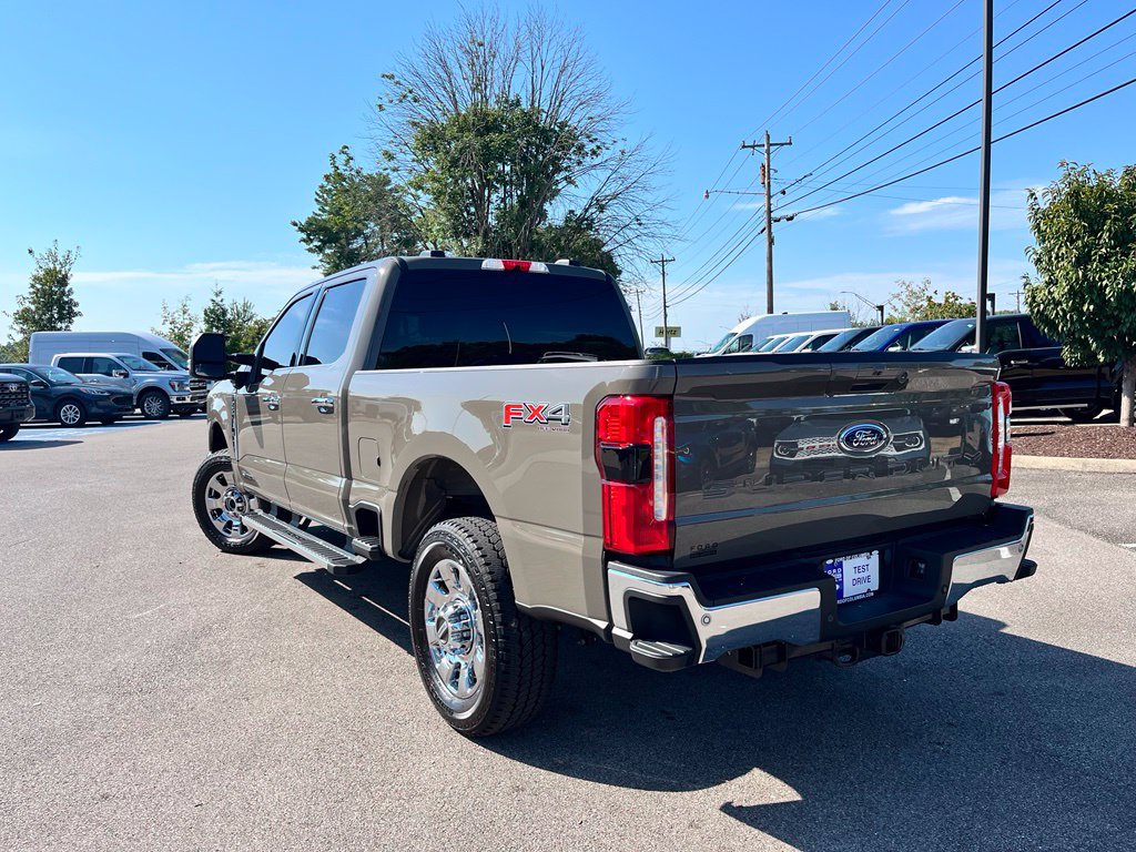 Used 2026 Ford F250 Lariat w/ Chrome Package AWD/4WD image 4