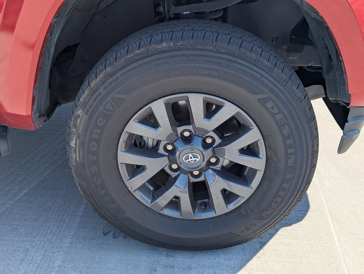Used 2023 Toyota Tacoma SR5 RWD image 3