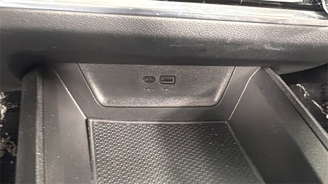 Used 2025 Chevrolet Equinox LT image 28