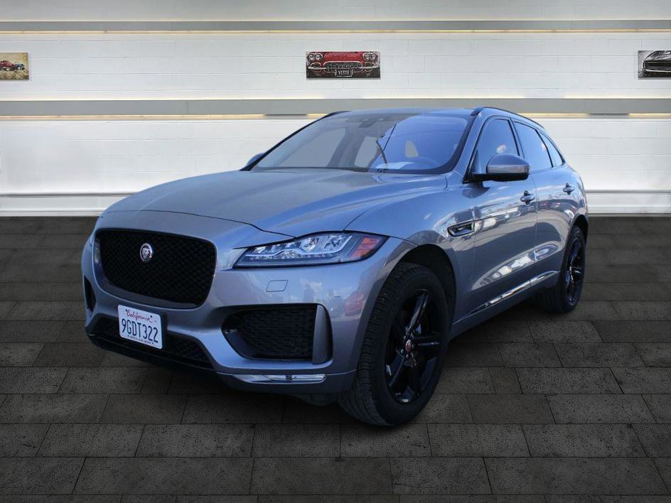 Used 2020 Jaguar F-PACE Checkered Flag image 4