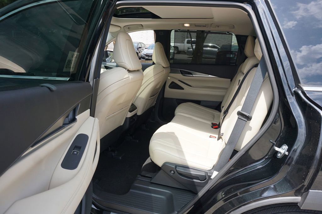 Used 2023 INFINITI QX60 Luxe w/ Cargo Package image 14