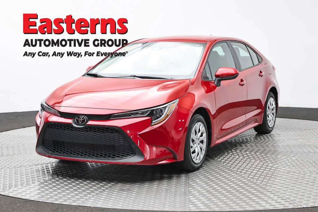 Used 2020 Toyota Corolla LE FWD image 1
