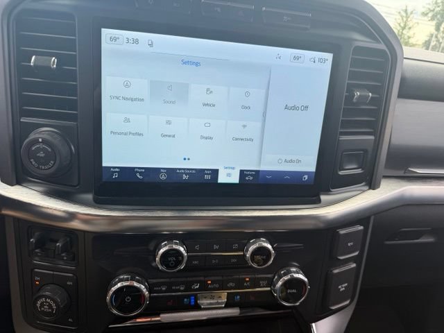 Used 2022 Ford F150 Lariat AWD/4WD image 12